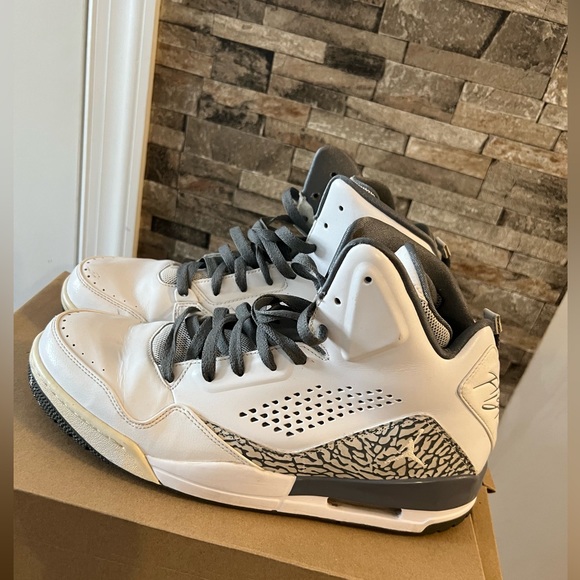 Jordan - Picture 1 of 4